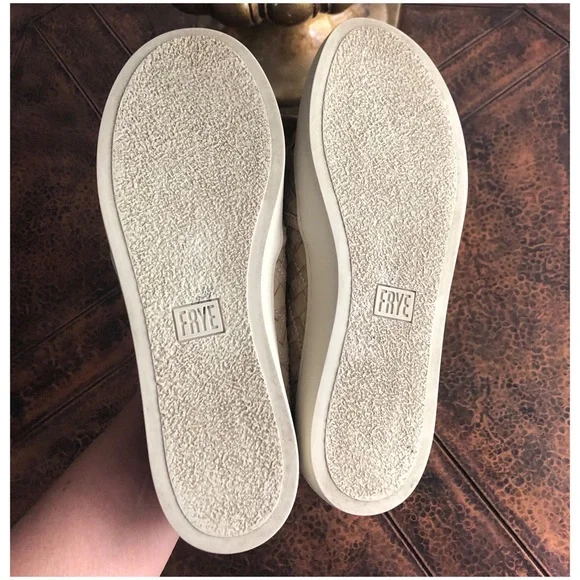 FRYE SLIP ONS SIZE 7.5 - Picture 10 of 13